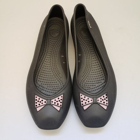 Girls Crocs Ballet Flats Grey with Pink Bow - Picture 5 of 8